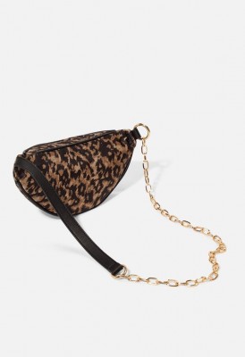 L. Rounded Out Belt Bag - Leopard